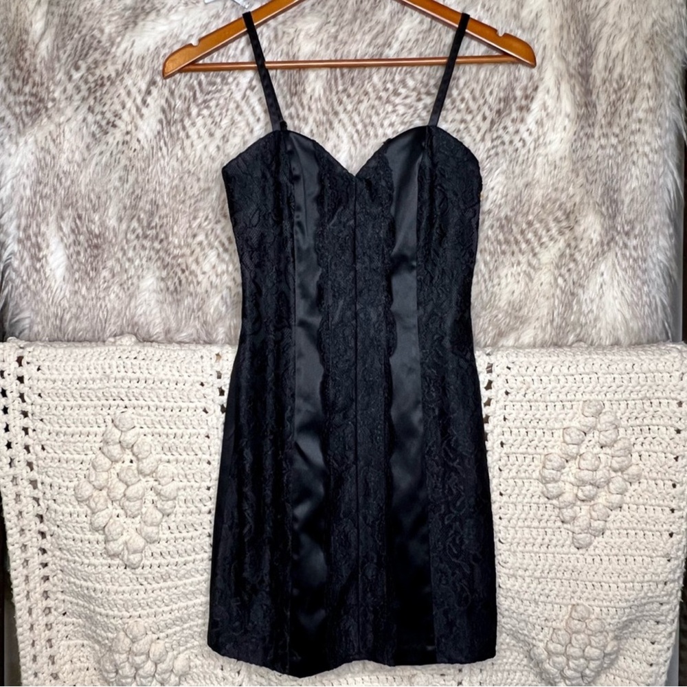 La Belle Y2K Black Lace & Satin Midi Dress 9